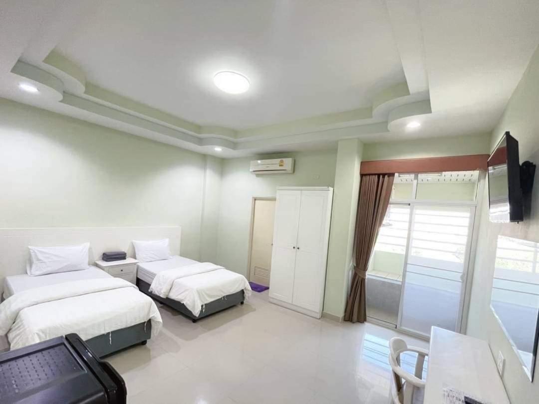 Grand Charoonrat Apartment Sara Buri Екстериор снимка