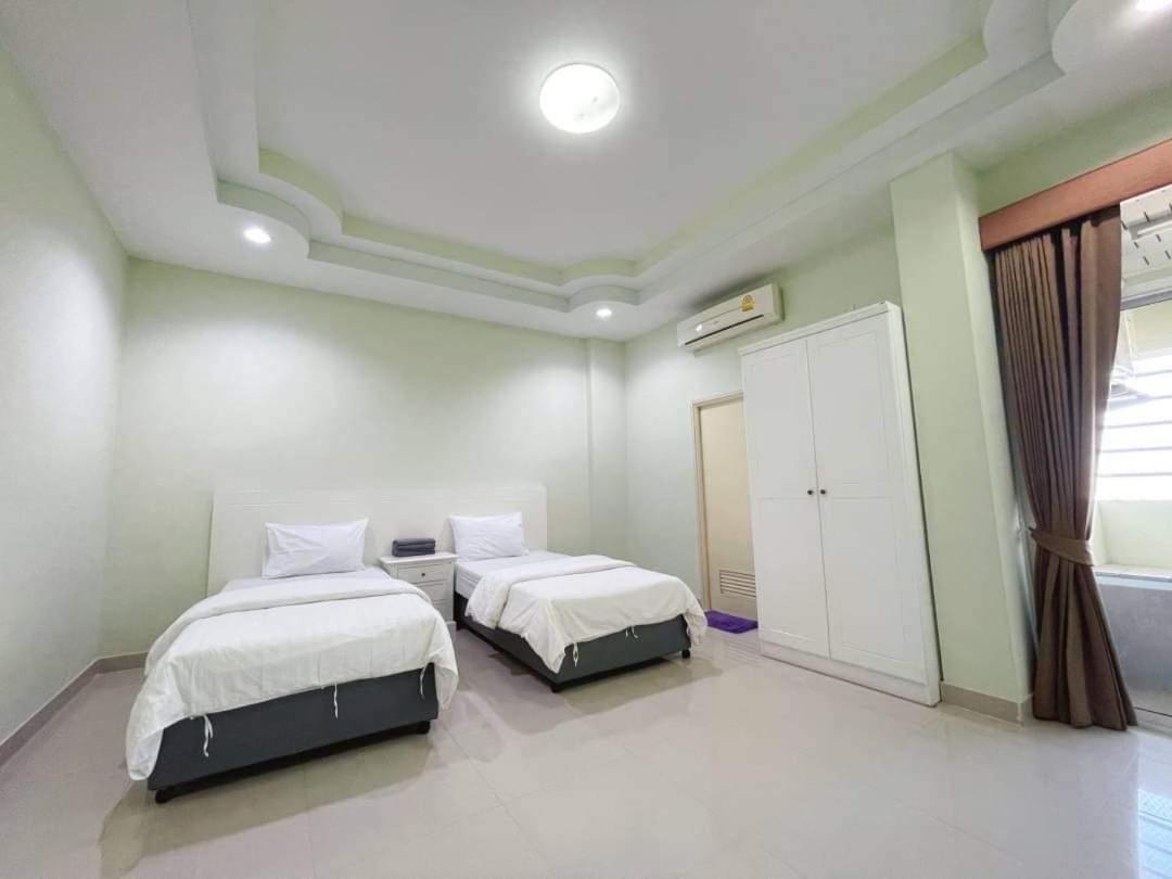 Grand Charoonrat Apartment Sara Buri Екстериор снимка