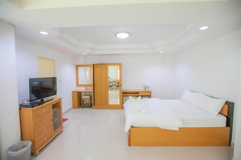 Grand Charoonrat Apartment Sara Buri Екстериор снимка
